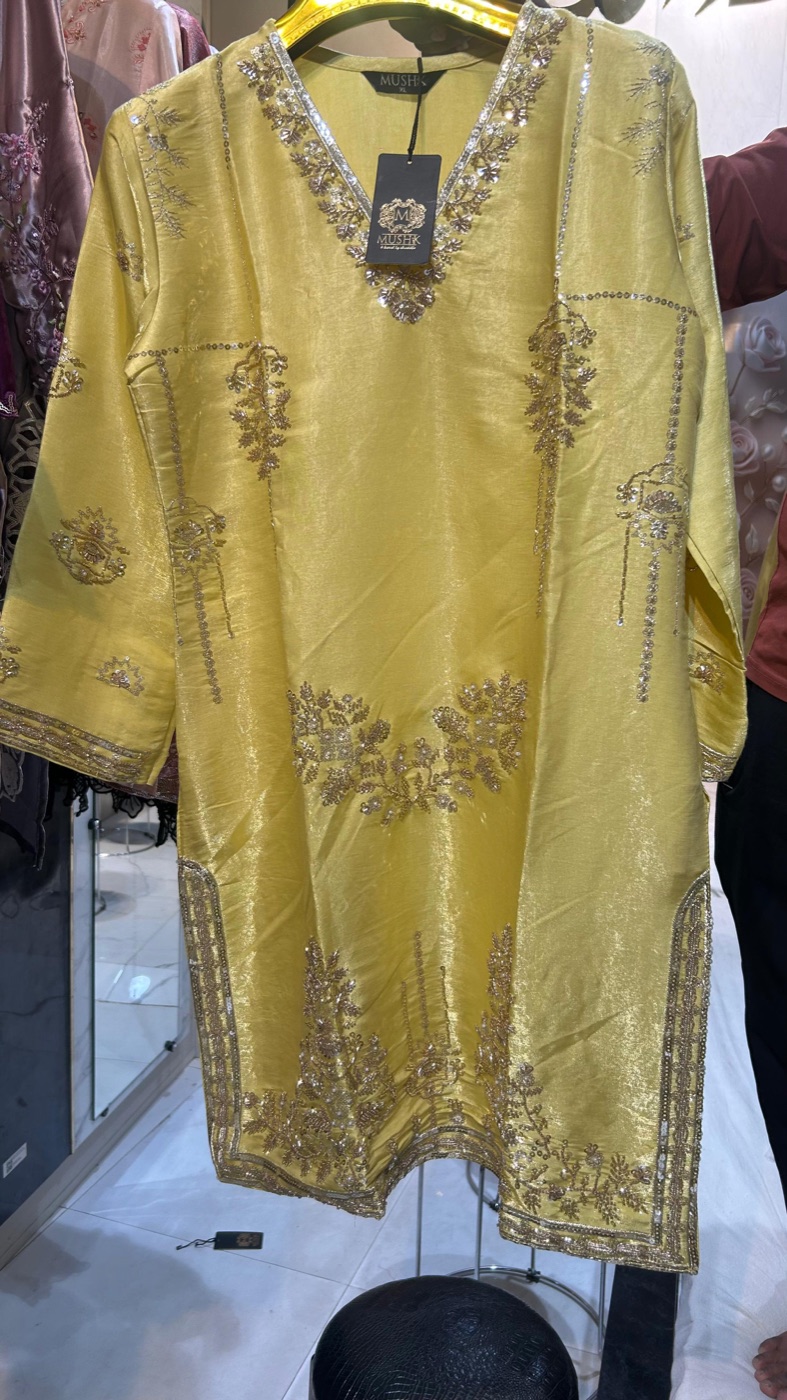 Noor Mahal look