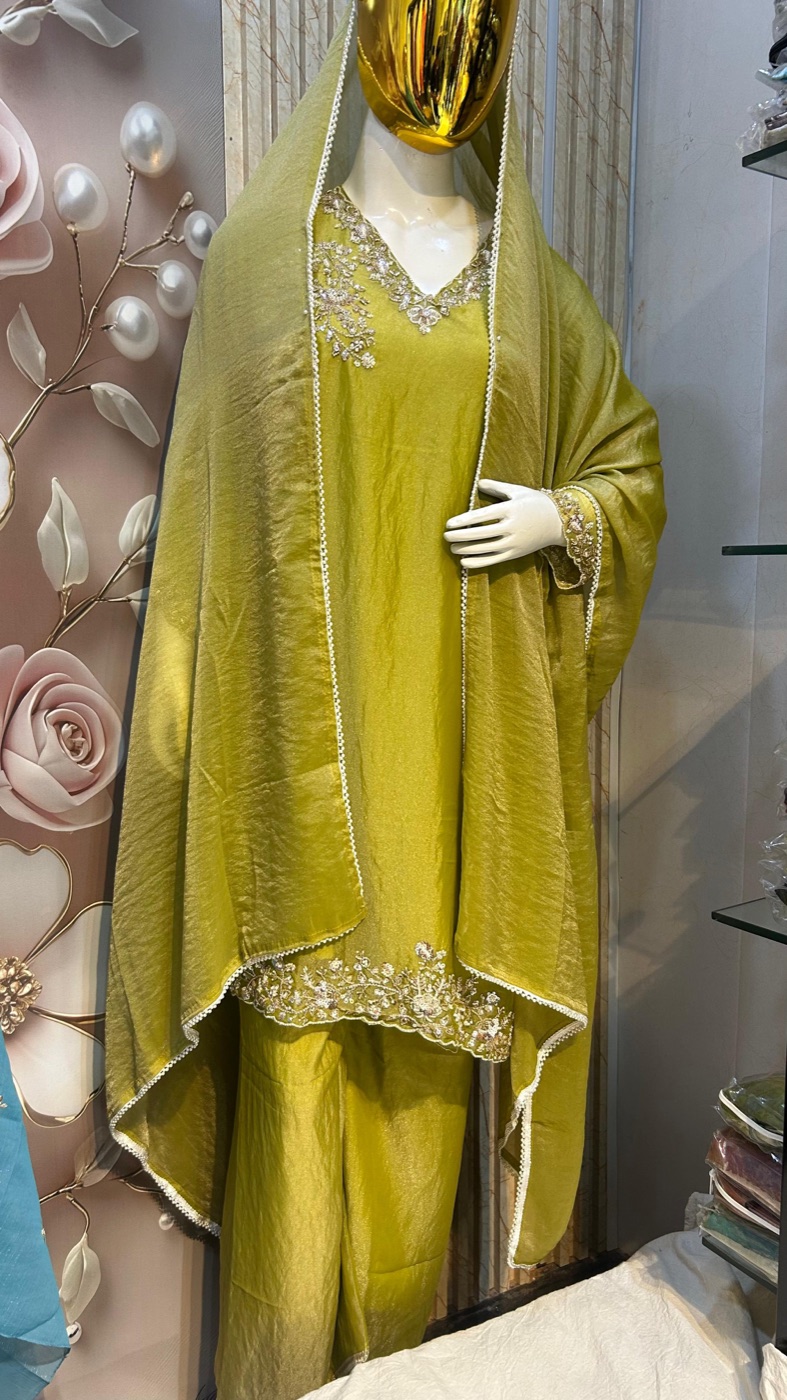 Noor Mahal look